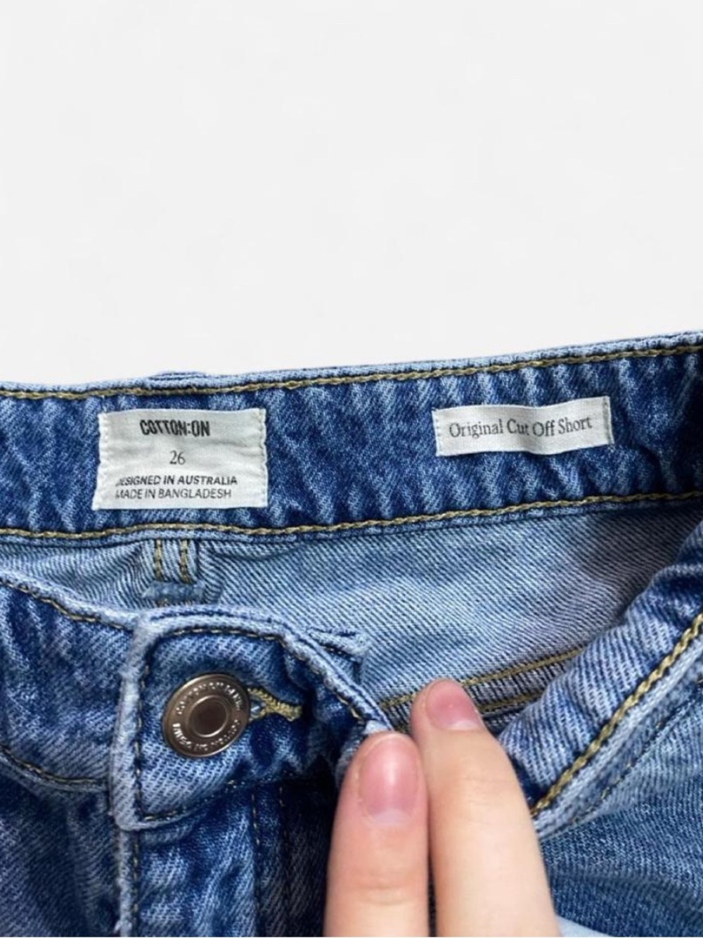 Cotton On Classic Denim Shorts size 26” - Picture 3 of 4